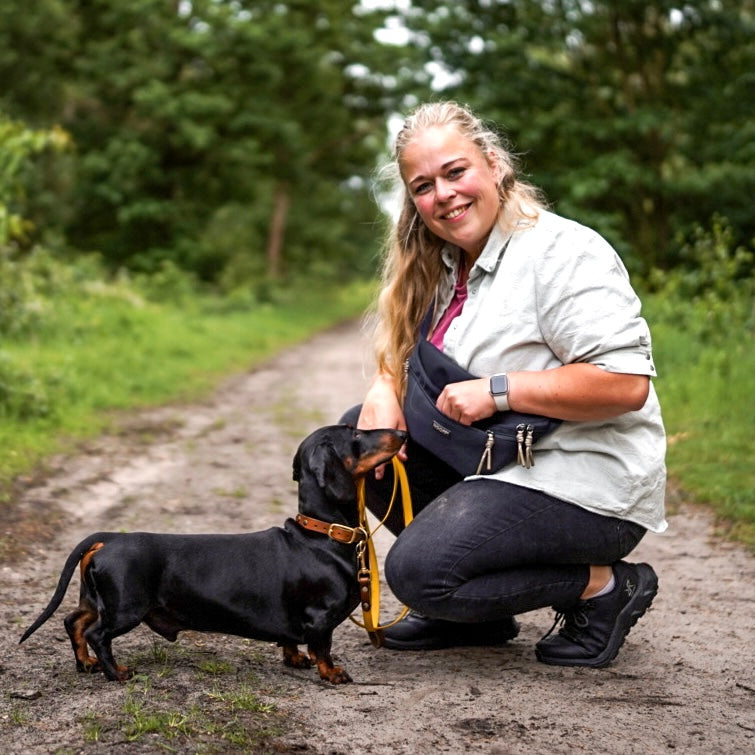Hunde-Hüfttasche mit separatem Snackfach | Dunkelblau